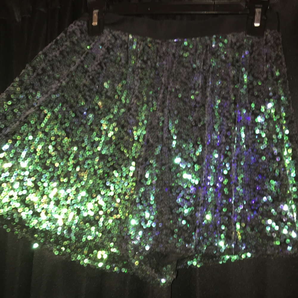 BCBGeneration Shorts - Picture 5 of 7